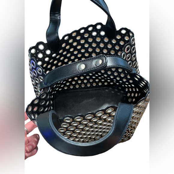 Biker style no name black & silver tote & removable insert. NWOT - Picture 5 of 10